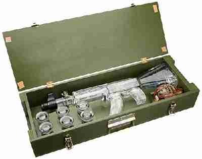 Bartex Red Army Wodkaset (1 x 1 l) mit Kräuterlikör (1 x 0.2 l) und 6 Gläsern